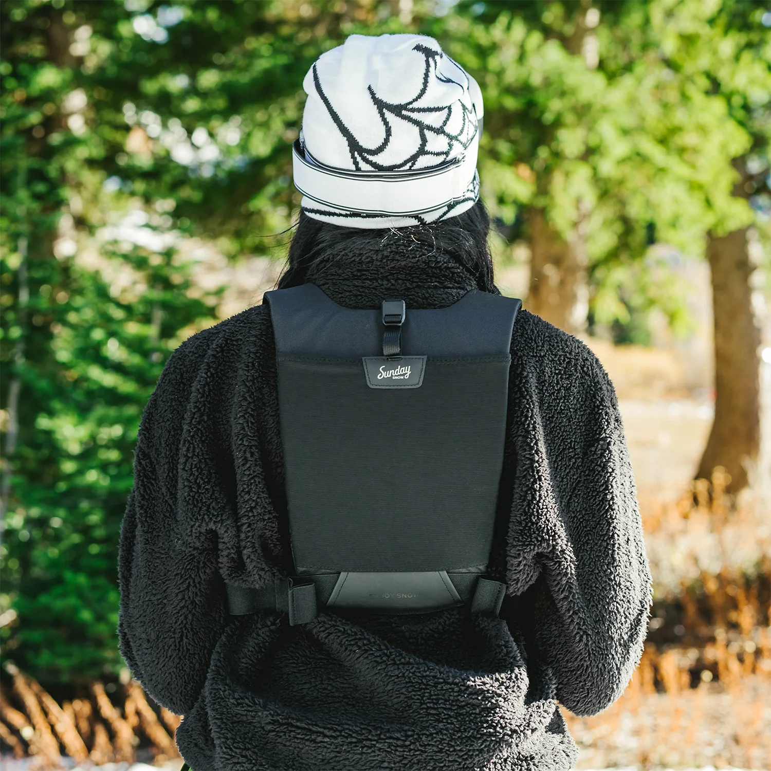 Chesty Outdoor Vest | Black - Image 9