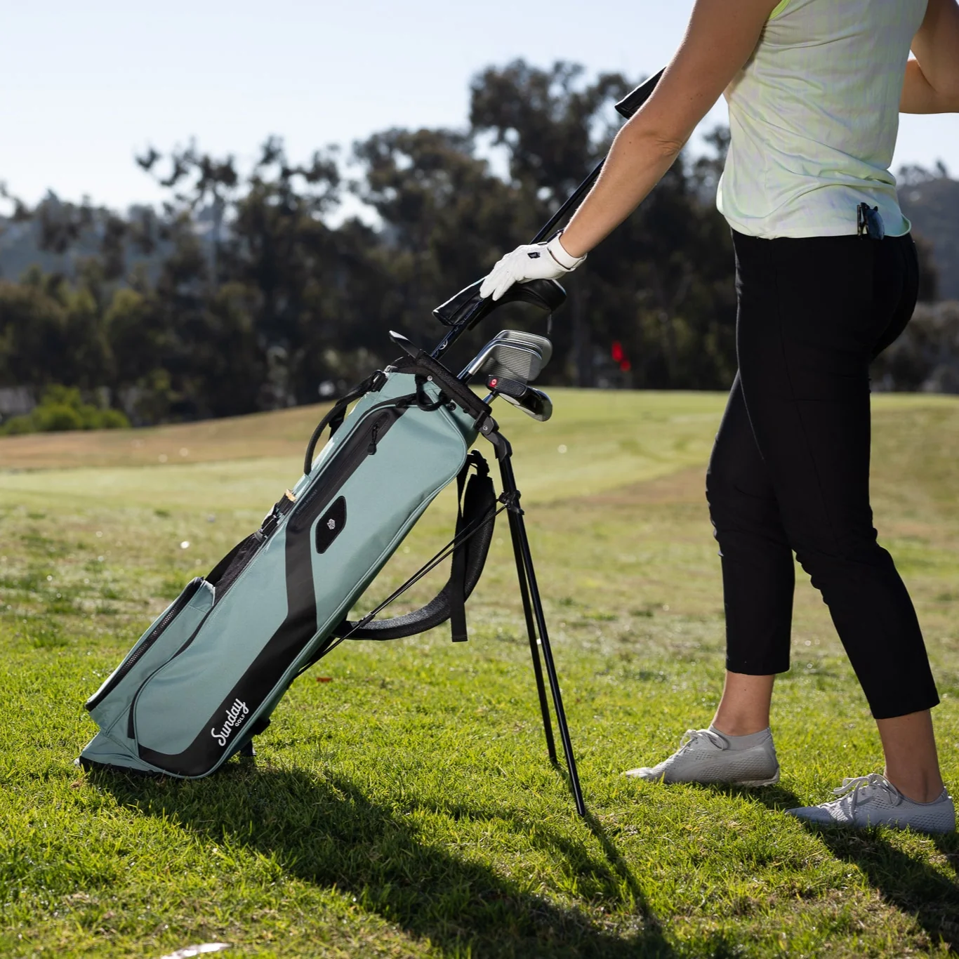 El Camino | Seafoam Mid Size Stand Bag - Image 6